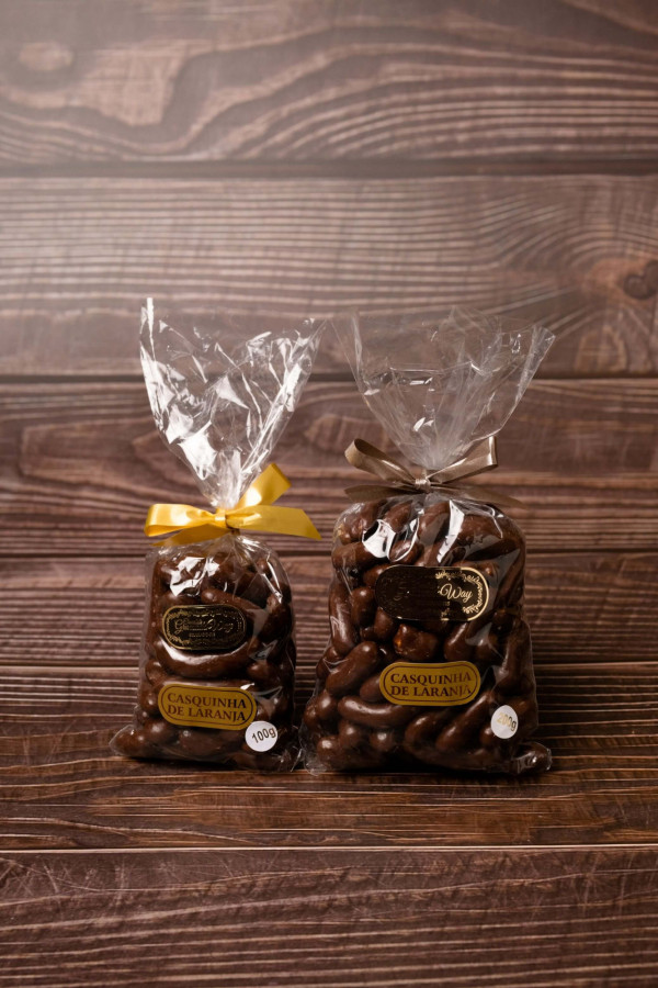 Casq. de Laranja coberta por Chocolate