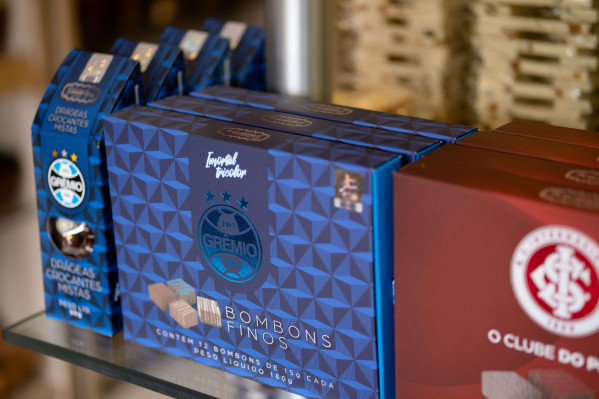 Alimente sua paixão por futebol e chocolate.